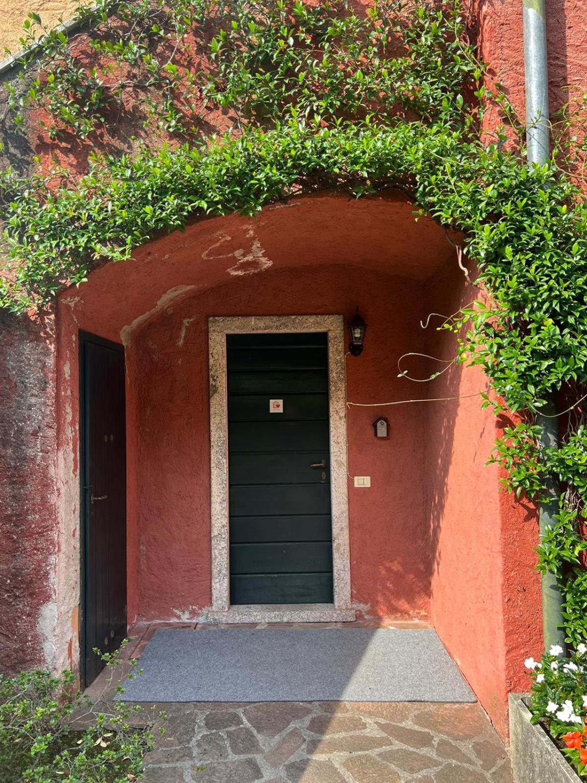 Emma'S House Apartment Lierna Exterior photo